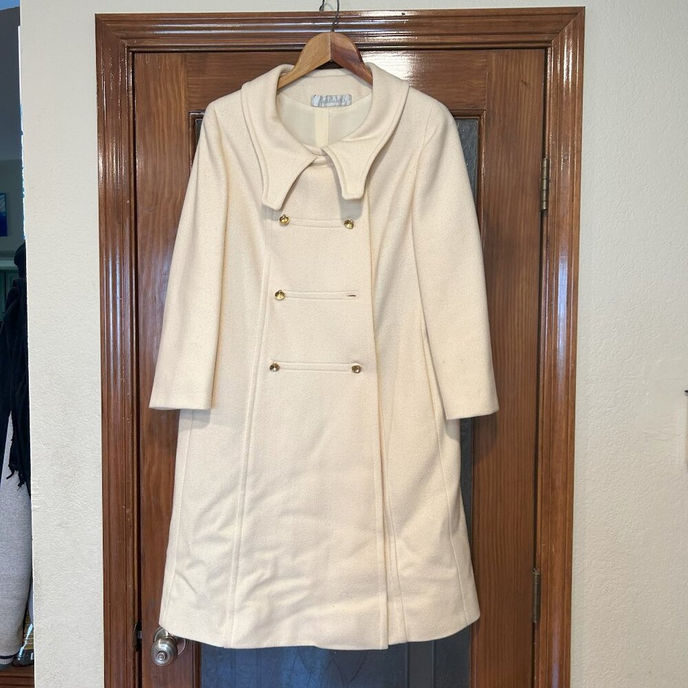Vintage Neusteters Women's Lined Cream Mid Length Coat Size L